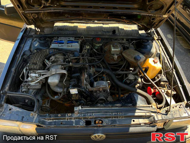 Чорний Фольксваген Пассат, об'ємом двигуна 1.8 л та пробігом 491 тис. км за 500 $, фото 6 на Automoto.ua