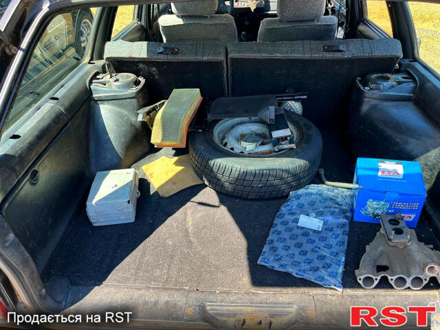 Чорний Фольксваген Пассат, об'ємом двигуна 1.8 л та пробігом 491 тис. км за 500 $, фото 7 на Automoto.ua