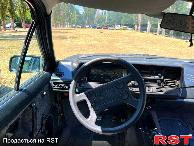 Чорний Фольксваген Пассат, об'ємом двигуна 1.8 л та пробігом 491 тис. км за 500 $, фото 9 на Automoto.ua