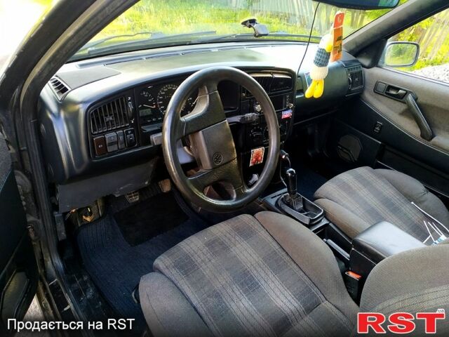 Черный Фольксваген Пассат, объемом двигателя 2 л и пробегом 0 тыс. км за 1000 $, фото 3 на Automoto.ua