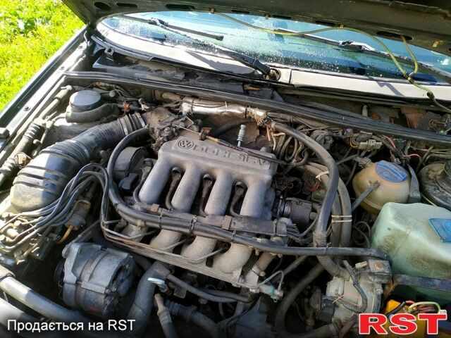 Черный Фольксваген Пассат, объемом двигателя 2 л и пробегом 0 тыс. км за 1000 $, фото 2 на Automoto.ua