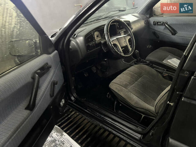 Черный Фольксваген Пассат, объемом двигателя 1.8 л и пробегом 400 тыс. км за 1599 $, фото 8 на Automoto.ua