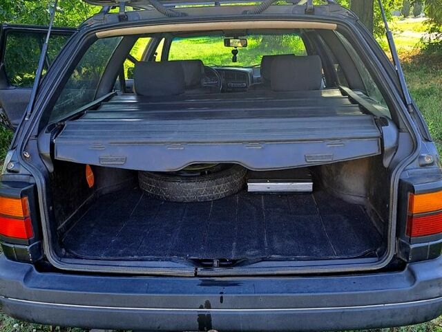 Черный Фольксваген Пассат, объемом двигателя 2 л и пробегом 560 тыс. км за 2000 $, фото 1 на Automoto.ua