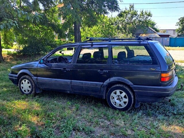 Черный Фольксваген Пассат, объемом двигателя 2 л и пробегом 560 тыс. км за 2000 $, фото 7 на Automoto.ua