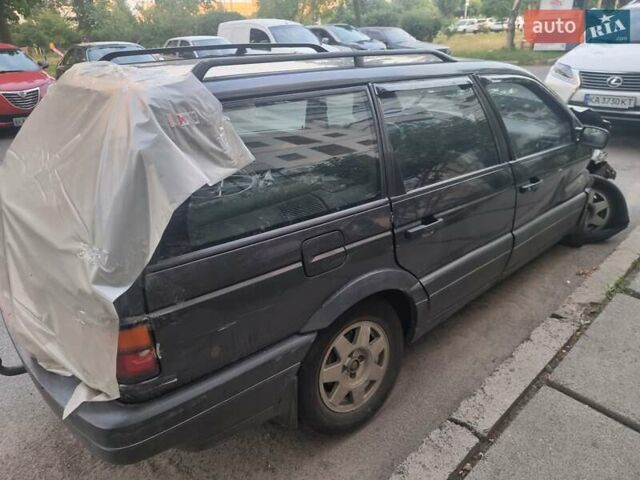 Черный Фольксваген Пассат, объемом двигателя 1.8 л и пробегом 513 тыс. км за 599 $, фото 2 на Automoto.ua