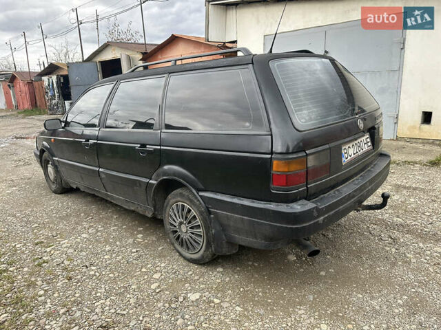 Черный Фольксваген Пассат, объемом двигателя 1.6 л и пробегом 320 тыс. км за 1499 $, фото 4 на Automoto.ua