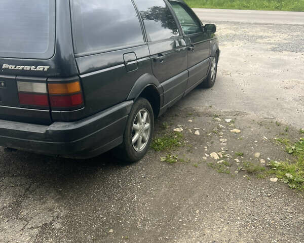 Черный Фольксваген Пассат, объемом двигателя 0 л и пробегом 350 тыс. км за 1800 $, фото 5 на Automoto.ua