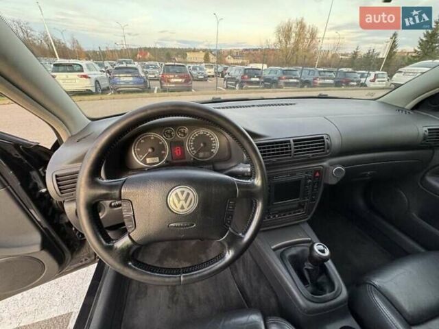 Черный Фольксваген Пассат, объемом двигателя 1.9 л и пробегом 230 тыс. км за 1150 $, фото 18 на Automoto.ua