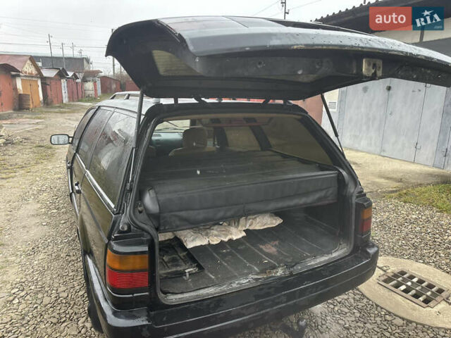 Черный Фольксваген Пассат, объемом двигателя 1.6 л и пробегом 210 тыс. км за 1350 $, фото 12 на Automoto.ua