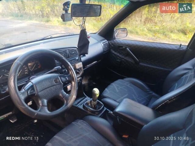 Черный Фольксваген Пассат, объемом двигателя 1.8 л и пробегом 330 тыс. км за 2500 $, фото 2 на Automoto.ua