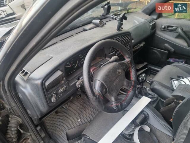 Черный Фольксваген Пассат, объемом двигателя 1.8 л и пробегом 513 тыс. км за 599 $, фото 1 на Automoto.ua