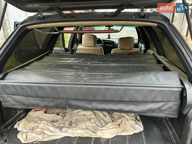 Черный Фольксваген Пассат, объемом двигателя 1.6 л и пробегом 320 тыс. км за 1499 $, фото 12 на Automoto.ua