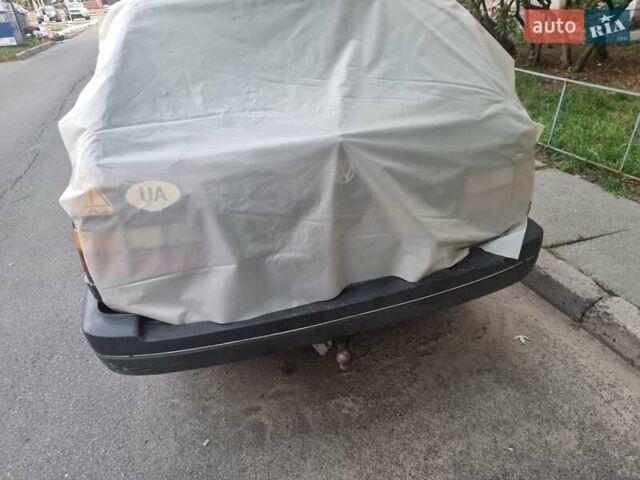 Черный Фольксваген Пассат, объемом двигателя 1.8 л и пробегом 513 тыс. км за 599 $, фото 4 на Automoto.ua