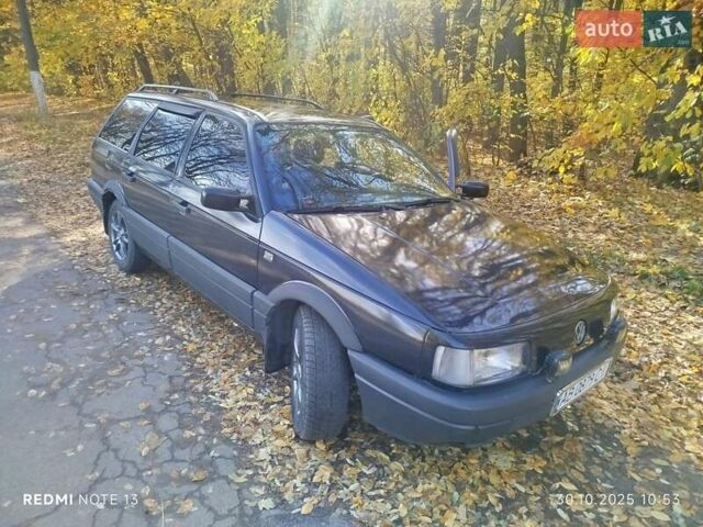 Черный Фольксваген Пассат, объемом двигателя 1.8 л и пробегом 330 тыс. км за 2500 $, фото 6 на Automoto.ua