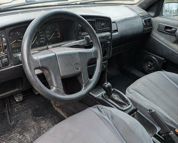 Чорний Фольксваген Пассат, об'ємом двигуна 2 л та пробігом 338 тис. км за 900 $, фото 3 на Automoto.ua