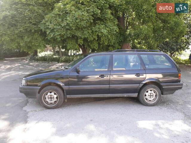 Черный Фольксваген Пассат, объемом двигателя 1.9 л и пробегом 50 тыс. км за 2500 $, фото 1 на Automoto.ua