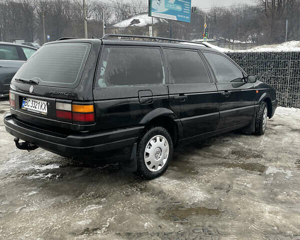 Чорний Фольксваген Пассат, об'ємом двигуна 2 л та пробігом 292 тис. км за 3000 $, фото 3 на Automoto.ua