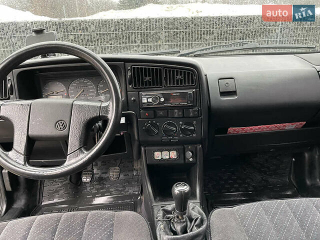 Чорний Фольксваген Пассат, об'ємом двигуна 2 л та пробігом 292 тис. км за 3000 $, фото 8 на Automoto.ua