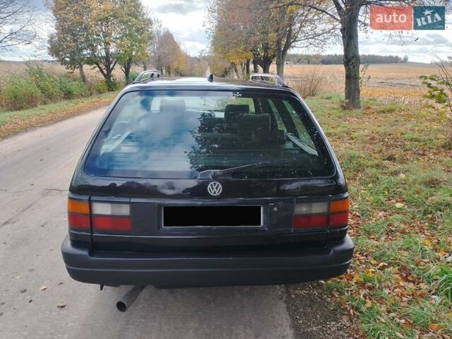 Черный Фольксваген Пассат, объемом двигателя 1.78 л и пробегом 241 тыс. км за 2251 $, фото 2 на Automoto.ua