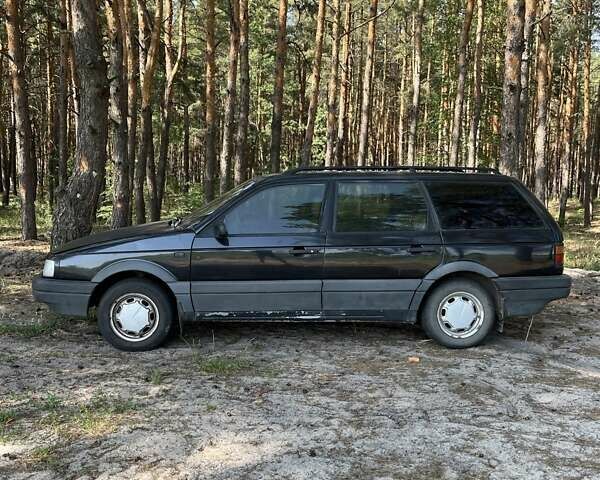 Черный Фольксваген Пассат, объемом двигателя 1.98 л и пробегом 404 тыс. км за 1950 $, фото 1 на Automoto.ua