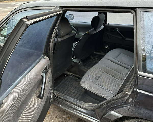 Черный Фольксваген Пассат, объемом двигателя 1.8 л и пробегом 528 тыс. км за 2650 $, фото 14 на Automoto.ua