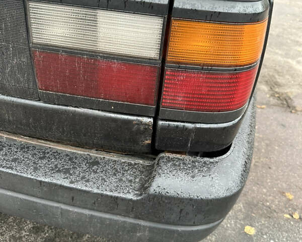 Черный Фольксваген Пассат, объемом двигателя 1.8 л и пробегом 528 тыс. км за 2650 $, фото 6 на Automoto.ua