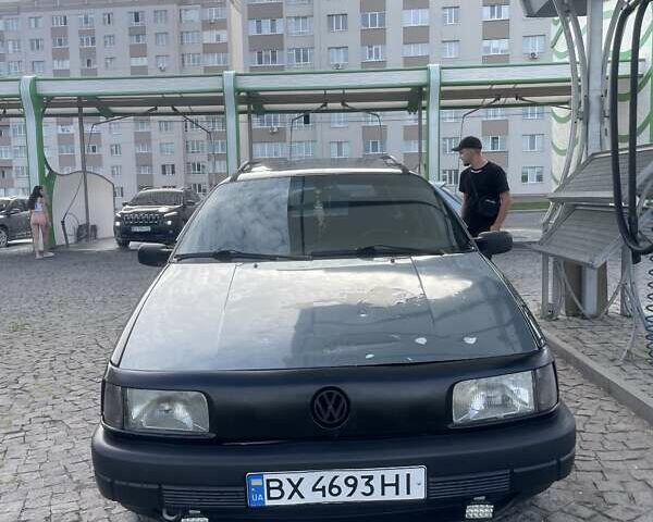 Черный Фольксваген Пассат, объемом двигателя 1.76 л и пробегом 270 тыс. км за 1500 $, фото 4 на Automoto.ua
