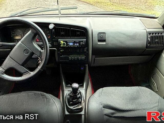 Чорний Фольксваген Пассат, об'ємом двигуна 2.8 л та пробігом 380 тис. км за 2200 $, фото 7 на Automoto.ua