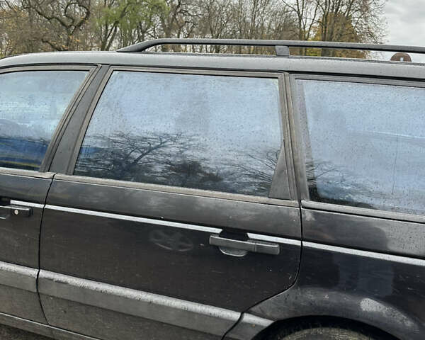 Черный Фольксваген Пассат, объемом двигателя 1.8 л и пробегом 528 тыс. км за 2650 $, фото 10 на Automoto.ua