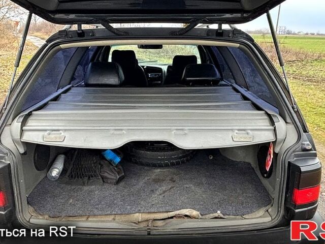 Чорний Фольксваген Пассат, об'ємом двигуна 2.8 л та пробігом 380 тис. км за 2200 $, фото 13 на Automoto.ua