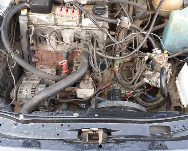 Черный Фольксваген Пассат, объемом двигателя 1.98 л и пробегом 220 тыс. км за 1599 $, фото 2 на Automoto.ua