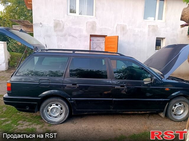 Черный Фольксваген Пассат, объемом двигателя 1.9 л и пробегом 569 тыс. км за 1500 $, фото 5 на Automoto.ua