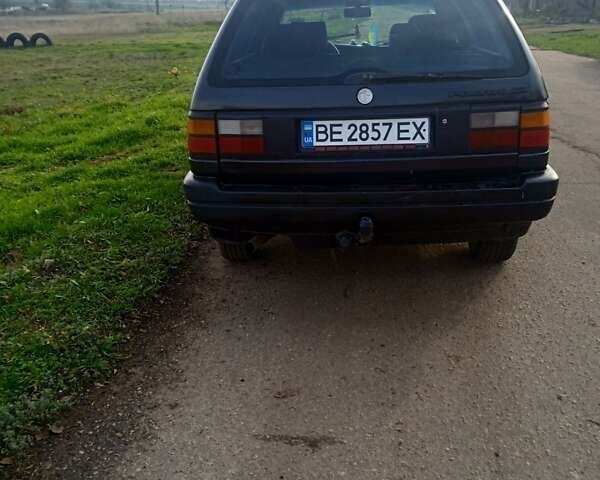 Черный Фольксваген Пассат, объемом двигателя 2 л и пробегом 400 тыс. км за 2000 $, фото 2 на Automoto.ua