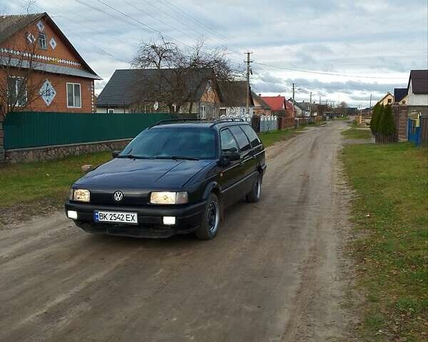 Черный Фольксваген Пассат, объемом двигателя 1.98 л и пробегом 89 тыс. км за 1699 $, фото 1 на Automoto.ua