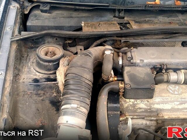 Черный Фольксваген Пассат, объемом двигателя 2 л и пробегом 0 тыс. км за 1200 $, фото 2 на Automoto.ua