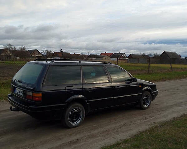 Черный Фольксваген Пассат, объемом двигателя 1.98 л и пробегом 220 тыс. км за 1599 $, фото 12 на Automoto.ua