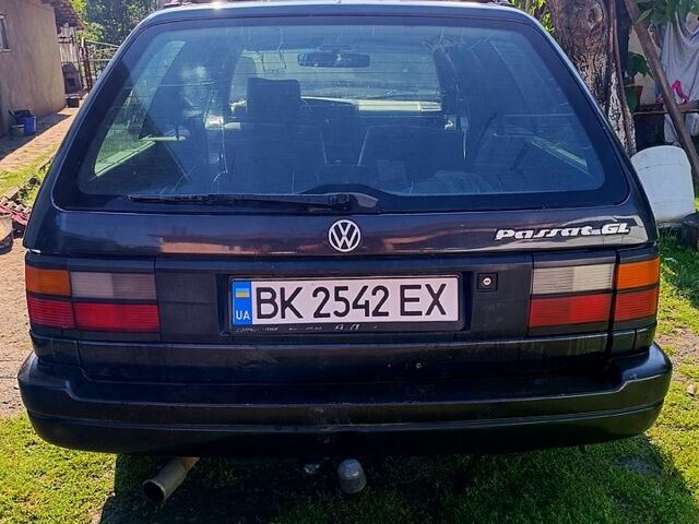 Черный Фольксваген Пассат, объемом двигателя 1.9 л и пробегом 569 тыс. км за 1500 $, фото 1 на Automoto.ua