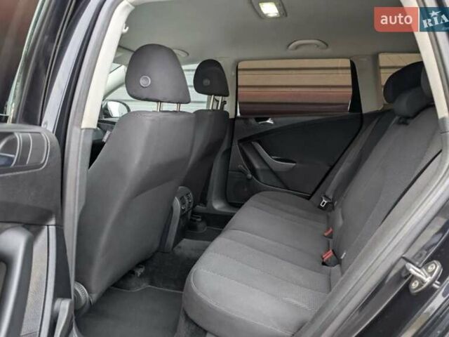 Черный Фольксваген Пассат, объемом двигателя 1.9 л и пробегом 213 тыс. км за 1400 $, фото 11 на Automoto.ua