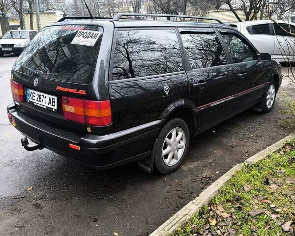 Чорний Фольксваген Пассат, об'ємом двигуна 1.98 л та пробігом 300 тис. км за 2800 $, фото 5 на Automoto.ua