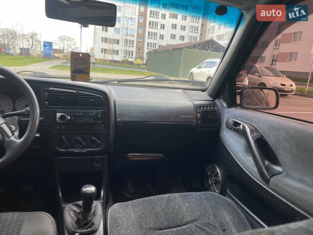 Чорний Фольксваген Пассат, об'ємом двигуна 1.8 л та пробігом 415 тис. км за 2299 $, фото 40 на Automoto.ua