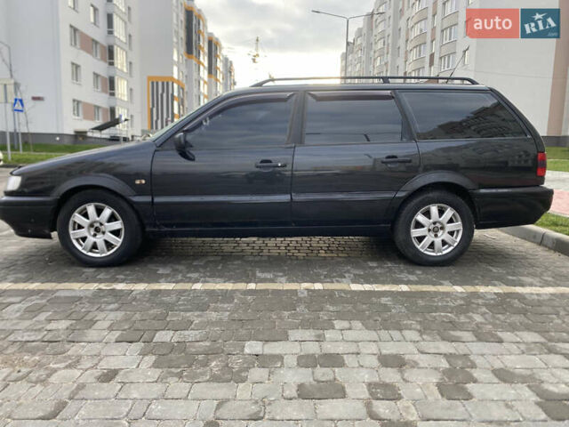 Чорний Фольксваген Пассат, об'ємом двигуна 1.8 л та пробігом 415 тис. км за 2299 $, фото 18 на Automoto.ua