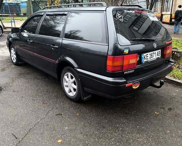 Чорний Фольксваген Пассат, об'ємом двигуна 1.98 л та пробігом 300 тис. км за 2800 $, фото 19 на Automoto.ua