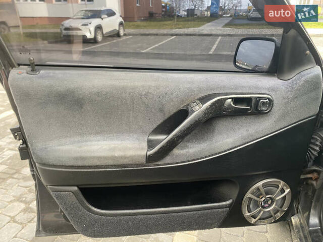 Чорний Фольксваген Пассат, об'ємом двигуна 1.8 л та пробігом 415 тис. км за 2299 $, фото 29 на Automoto.ua