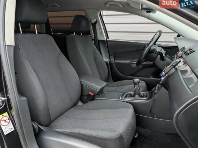 Черный Фольксваген Пассат, объемом двигателя 1.9 л и пробегом 213 тыс. км за 1400 $, фото 9 на Automoto.ua