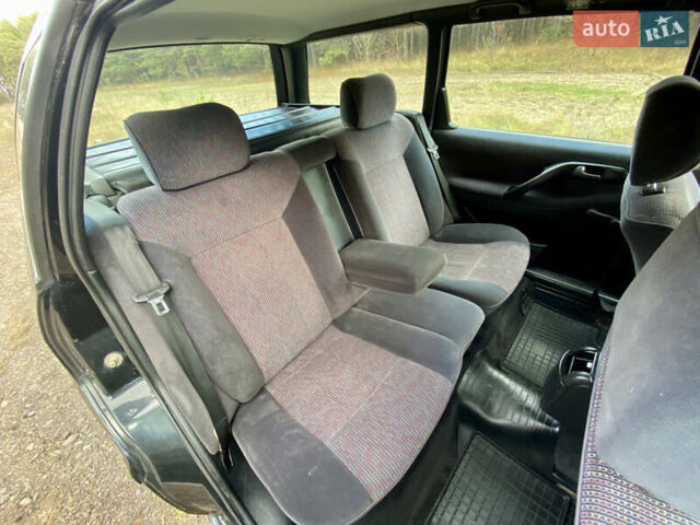 Черный Фольксваген Пассат, объемом двигателя 2 л и пробегом 330 тыс. км за 3550 $, фото 29 на Automoto.ua