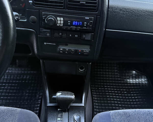 Черный Фольксваген Пассат, объемом двигателя 2.8 л и пробегом 274 тыс. км за 2500 $, фото 33 на Automoto.ua