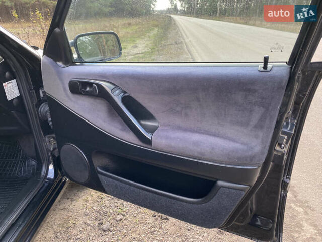 Черный Фольксваген Пассат, объемом двигателя 2 л и пробегом 330 тыс. км за 3550 $, фото 17 на Automoto.ua