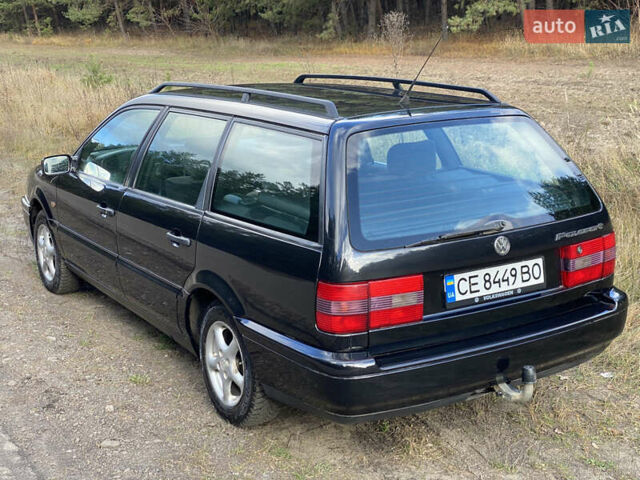 Черный Фольксваген Пассат, объемом двигателя 2 л и пробегом 330 тыс. км за 3550 $, фото 9 на Automoto.ua