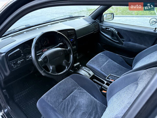 Черный Фольксваген Пассат, объемом двигателя 2.8 л и пробегом 274 тыс. км за 2650 $, фото 36 на Automoto.ua