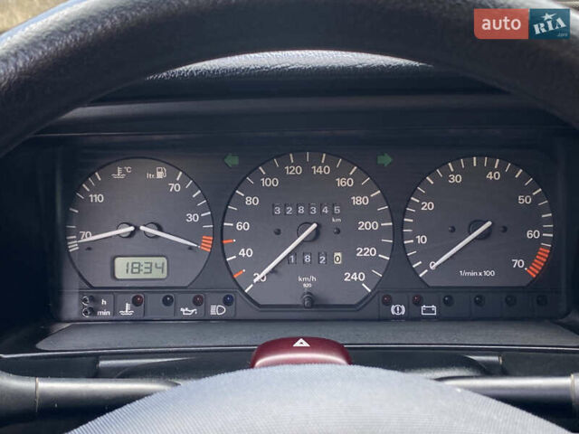 Черный Фольксваген Пассат, объемом двигателя 2 л и пробегом 330 тыс. км за 3550 $, фото 36 на Automoto.ua
